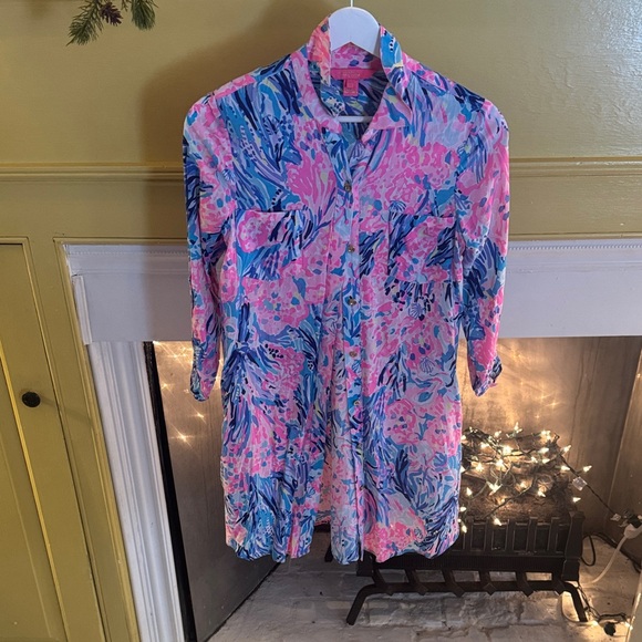 Lilly Pulitzer Tops - Lilly Pulitzer Pink and Blue Tunic Top cover up button front. xxs